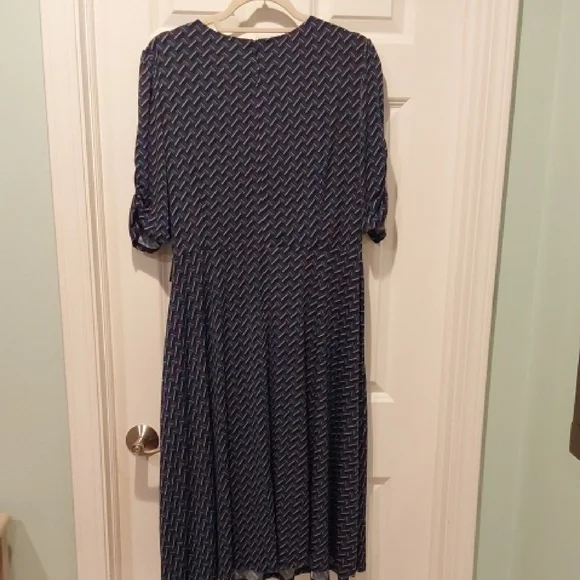 New Jessica Howard Navy/Multi Midi Dress 16W. PLUS. Side Pockets, Back Zip - Picture 3 of 6